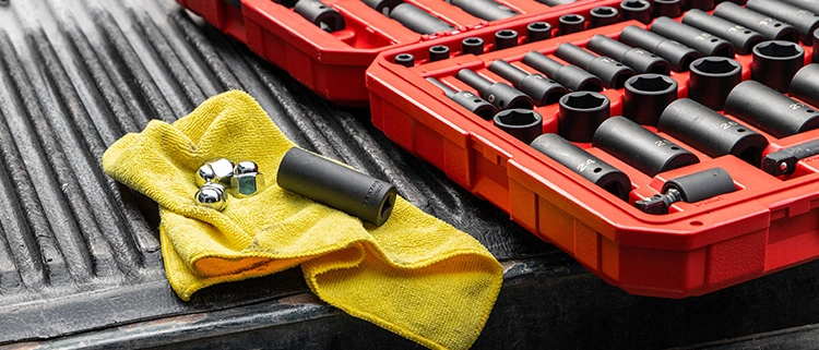 Estándares de Fijaciones Explicados: ASTM vs. DIN vs. ISO — ¿Cuál Necesitas?