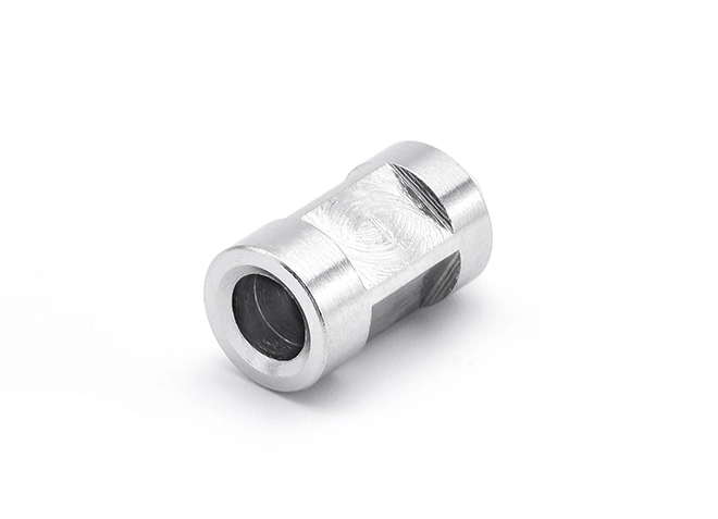 Tornillo hueco estriado