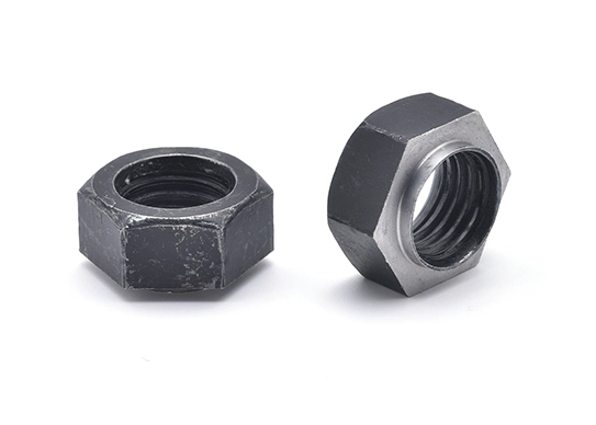 Tuerca de soldadura para apriete
