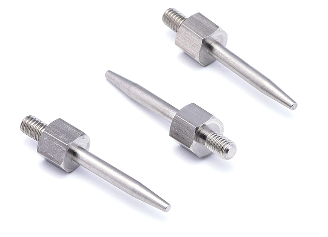 Tornillo de cabeza hexagonal con punta de cola