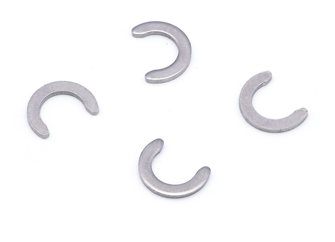 Arandela en forma de C