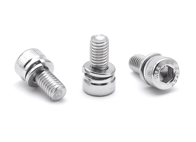 Tornillo de Combinación Triple para Culata 304