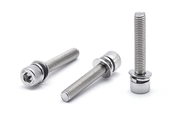 Tornillo de combinación triple para culata