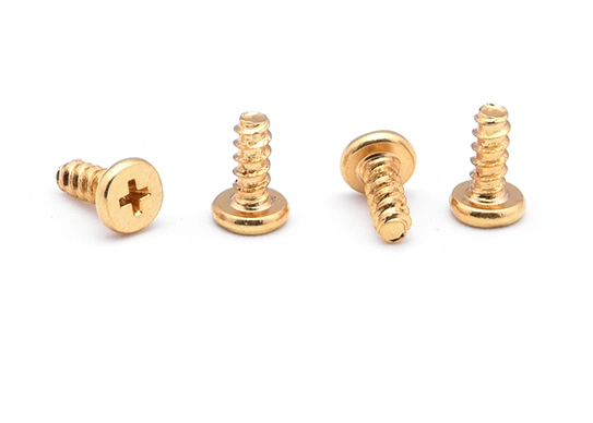 Tornillo dorado
