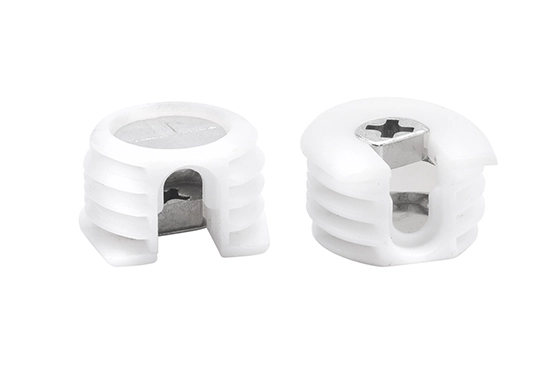 Tuerca conectora para muebles con funda de plástico